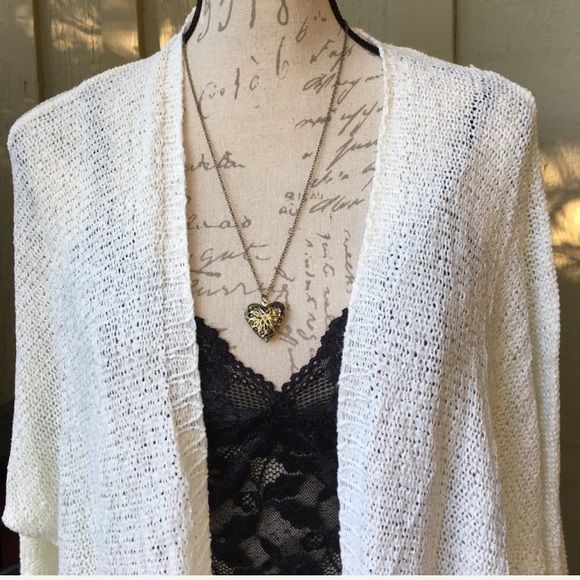 🎉HP🎉New! Boho Crochet Sweater - Picture 3 of 6